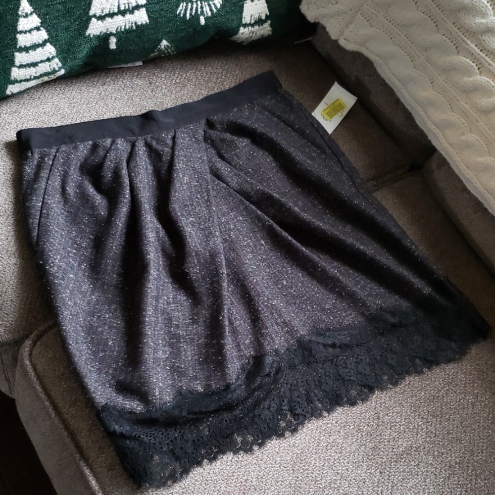 Jessica Simpson lace trim black & white skirt